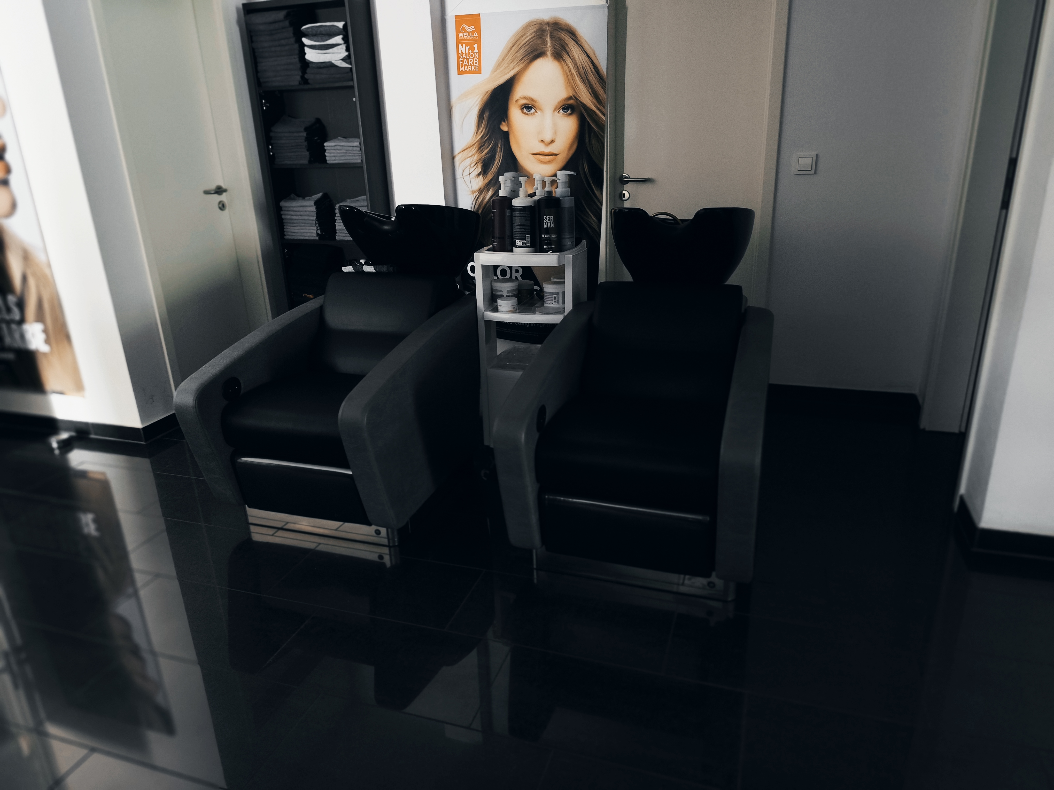 Waschplätze im Salon